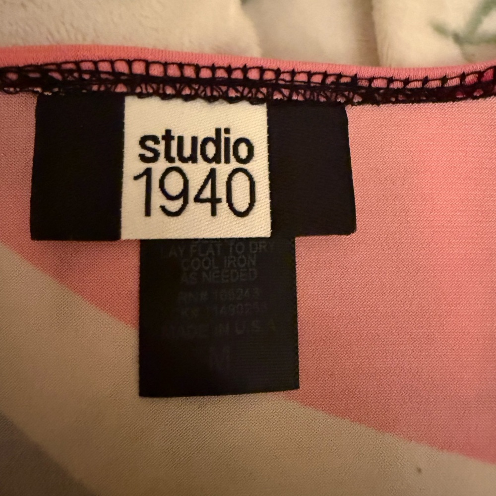 Studio 1940 Pink and Black Top - Picture 5 of 5